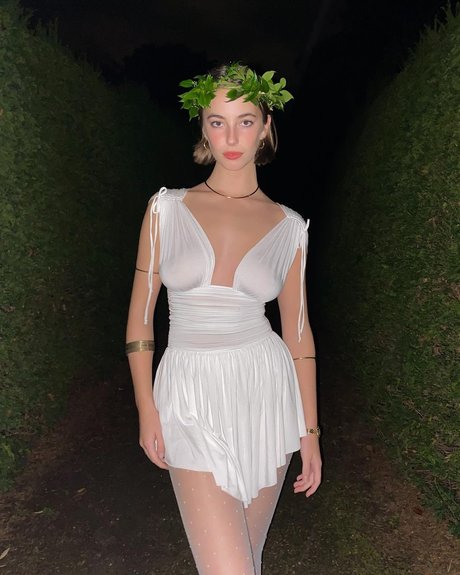 Amelie Manzoli étoile érotique galerie