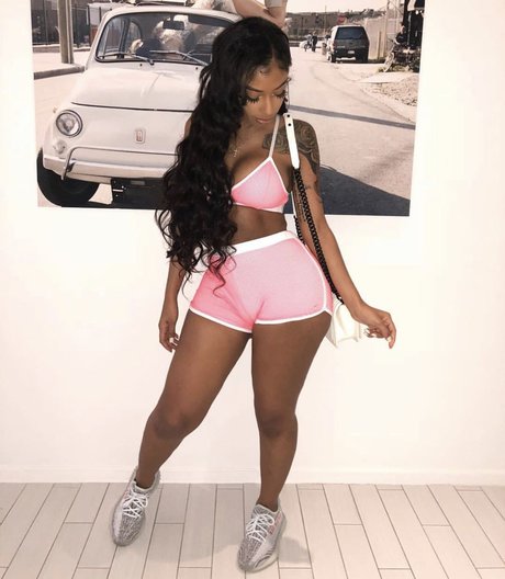 mamie milf onlyfans nus exclusifs img