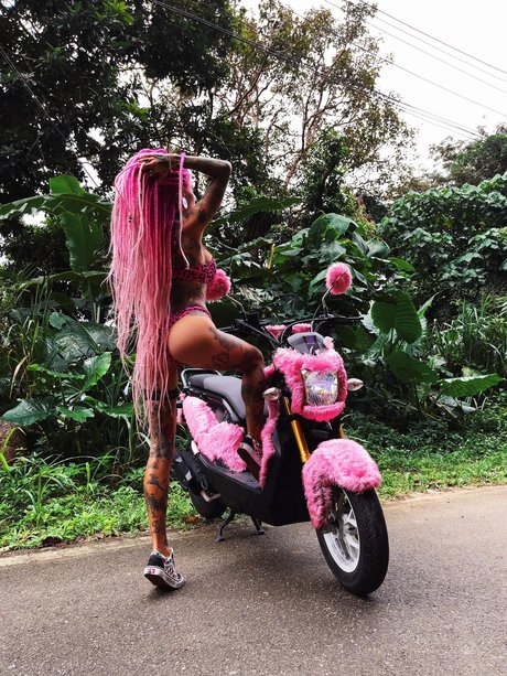 fans de latines matures uniquement qualité supérieure photo