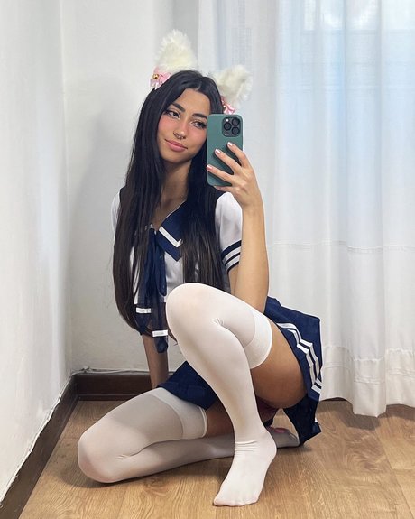 Lucrelisa_ actrice sexy images