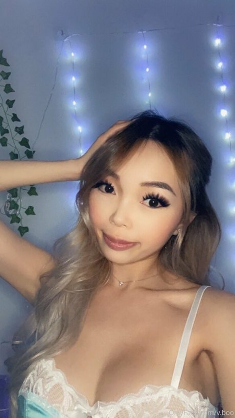 V boo actrice chaude des photos