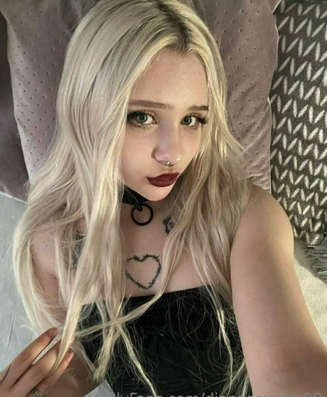 femme seulementfans art chaud galeries