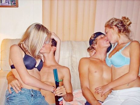 Busty nus étoiles collection