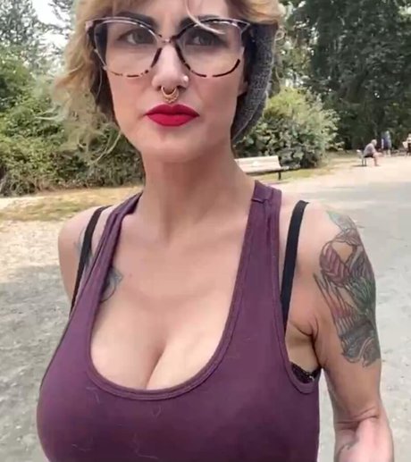 massage lesbien onlyfans art sympa image