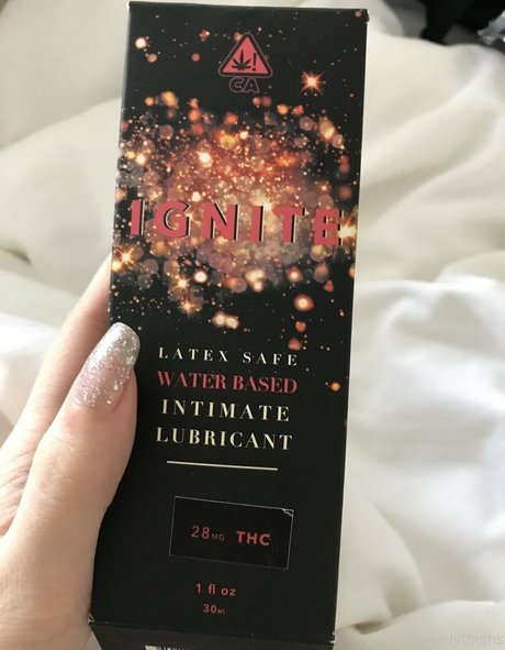 lovelythighs joli modèle galerie