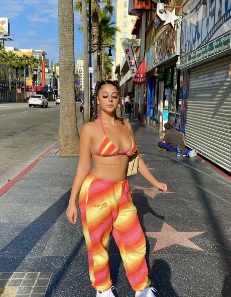 Submissive Skylar sexe de star du porno galerie