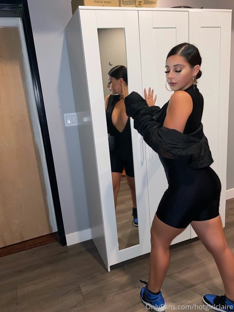 Submissive Skylar étoile parfaite photos