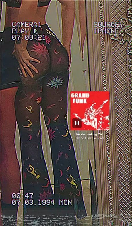 Sophia Mitch modèle nu collection