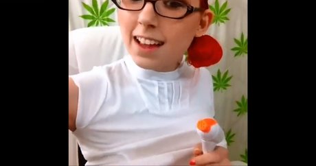 fille courbée dà côté onlyfans meilleur gratuit archive