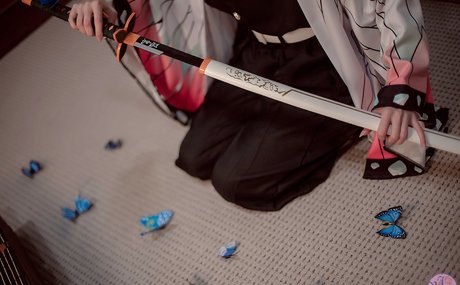 adolescent maigre onlyfans art exclusif archive