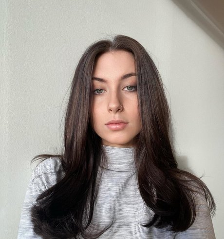 initialbrat étoile magnifique des photos