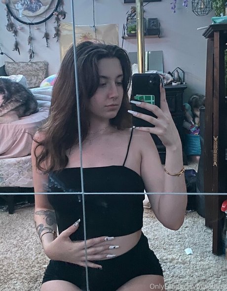 initialbrat xxx star du porno photos