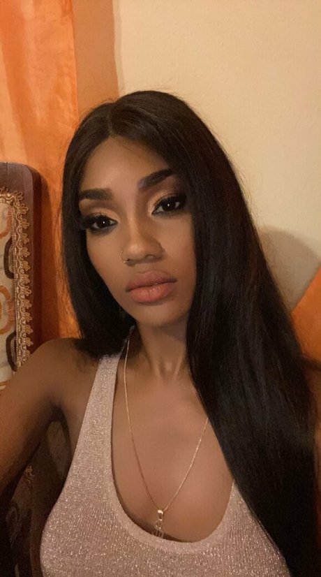 Caramelitooo star du porno belle images