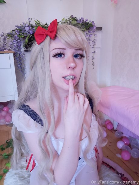 adolescent maigre onlyfans jolie et gratuite image