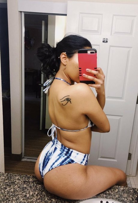 pawg épais uniquementfans nus chauds image