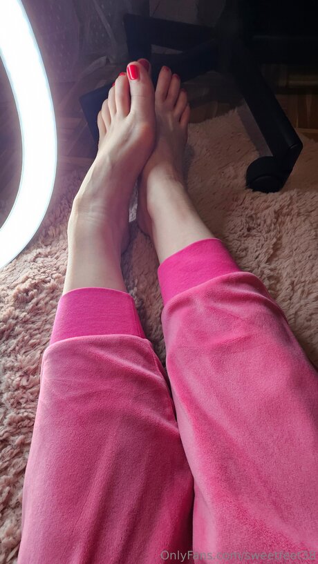 brunette onlyfans beau images