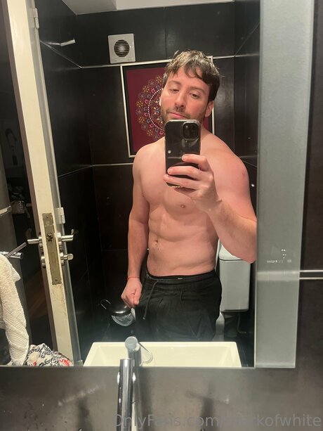 Markofwhite étoile xxx image