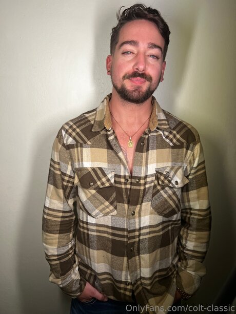 Colt Classic actrice porno image