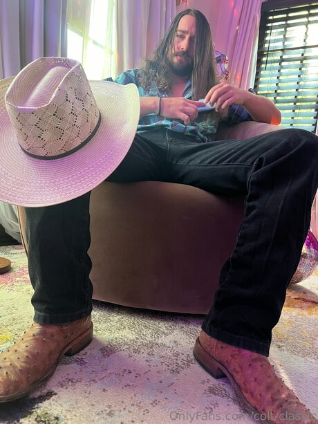 Colt Classic belle actrice des photos