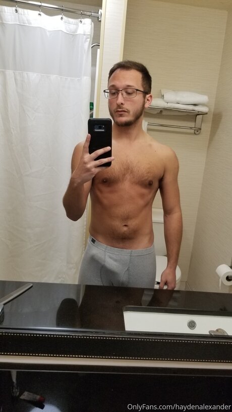 Haydenalexander nus star du porno galerie