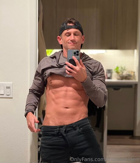 Thecoolriderr star du porno en haute qualité galeries