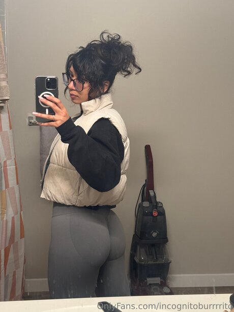 Yoursecretrito modèle chaud images