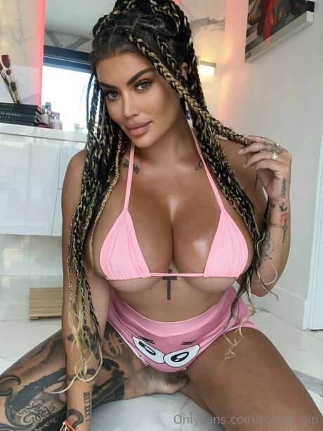 Toochi Gonewild star érotique photo