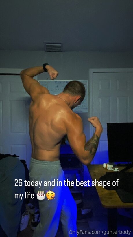 Gunterbody nus star du porno galerie