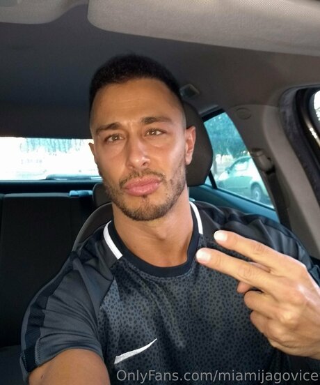 Miamijagovice mannequin images