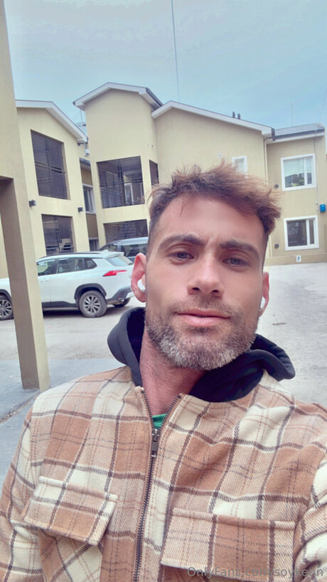 Pologale modèles nus archive