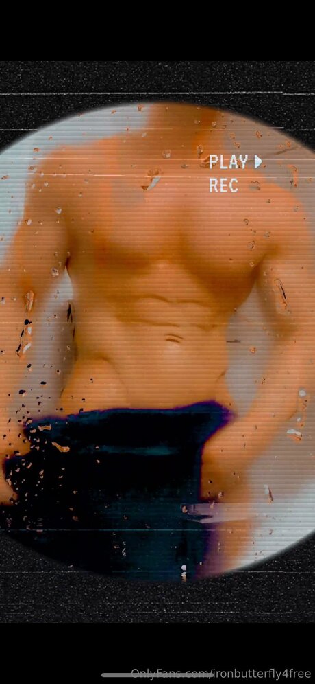 Ironbutterfly4free haut modèle archive