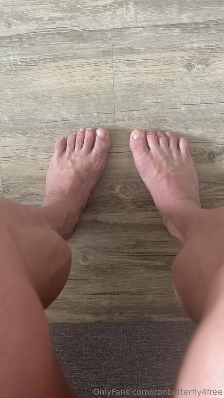 Ironbutterfly4free nus de stars du porno archive