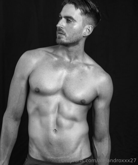 Alejandroxxx27 star du porno img