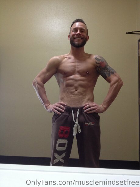 Musclemindsetfree mannequin images