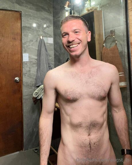 chaton courbé onlyfans meilleur xxx images