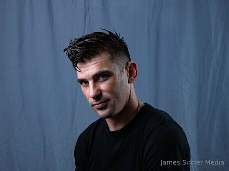 James Sinnerxxx modèle xxx photos