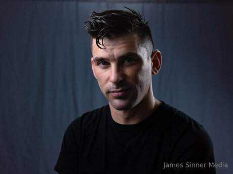 James Sinnerxxx xxx étoile photos