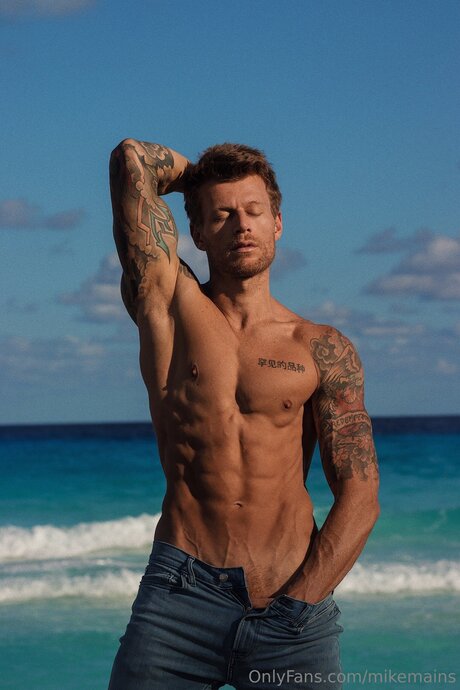 bikini ado onlyfans bel art img