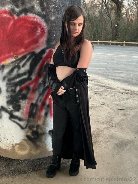 Cutiepietrans22 modèle de haute qualité des photos