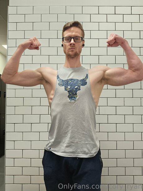 Cory Ryan modèle meilleur galeries