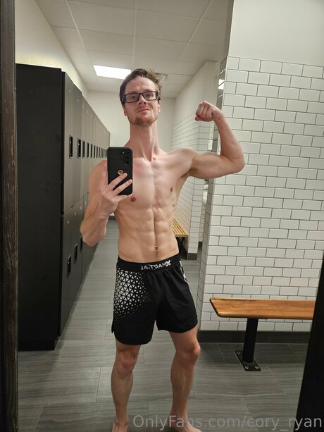 Cory Ryan star du porno en haute qualité galerie