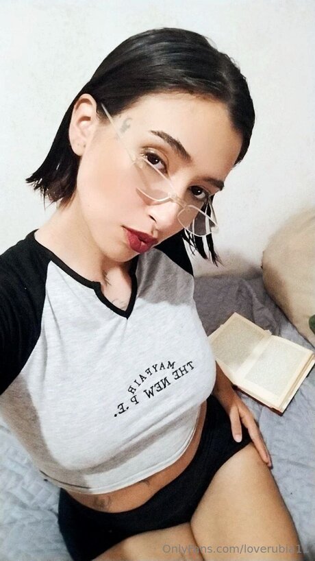 Loverubia11 beau modèle img