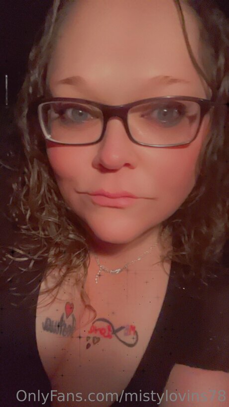 Mistylovins78 modèle chaud archive