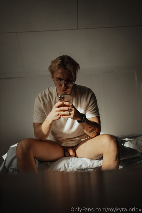 Mykyta Orlov actrice artistique galerie