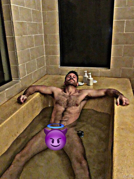 Cyber Dragon étoile érotique images