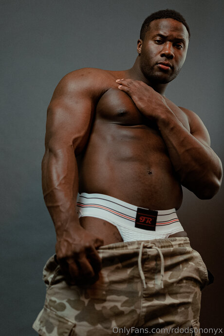 Rdodsononyx xxx étoile photos