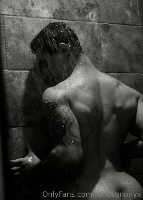 Rdodsononyx actrice érotique photo