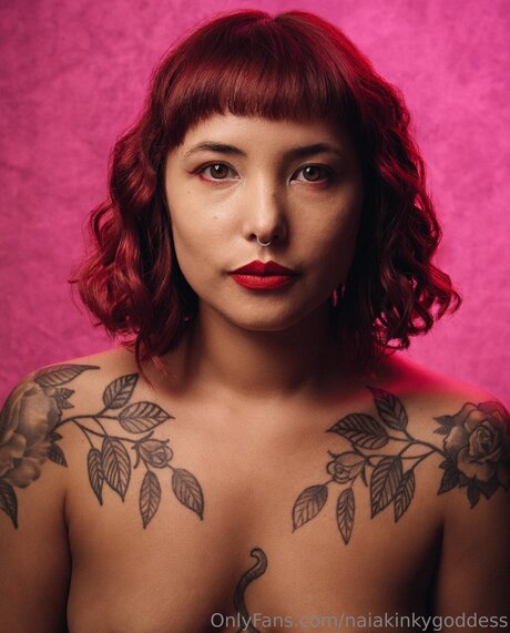 Naiakinkygoddess star du porno gratuite image