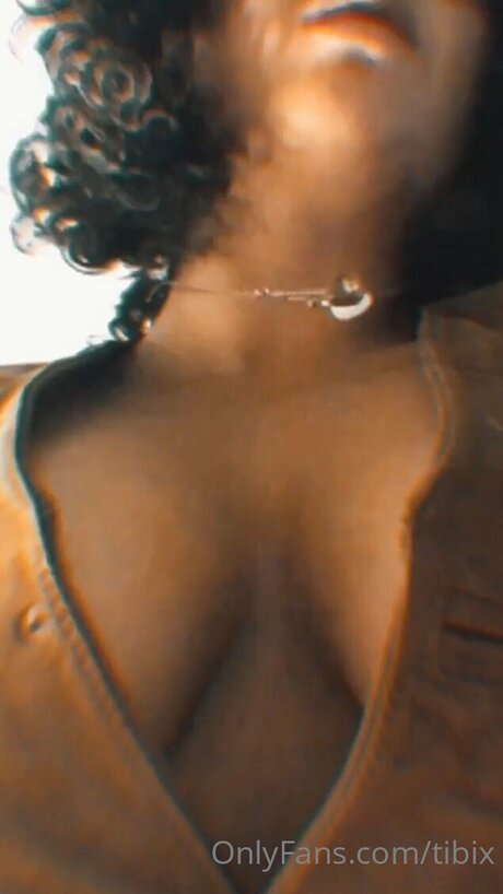 Tibix star du porno xxx photo