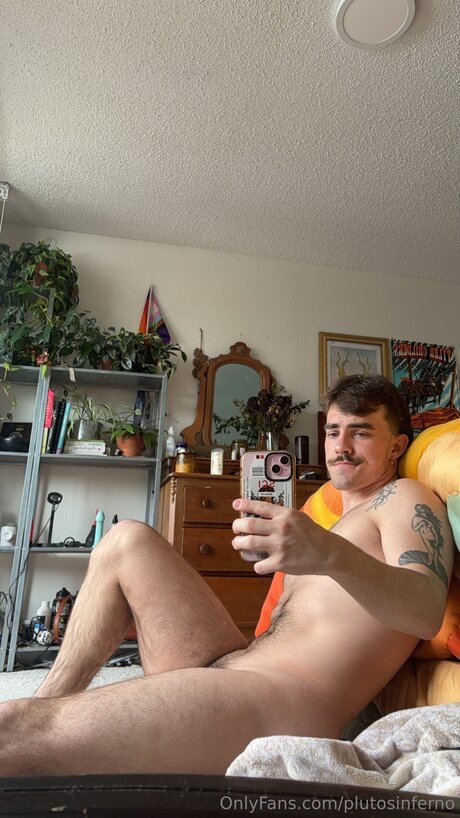 Plutosinferno haut de star du porno img